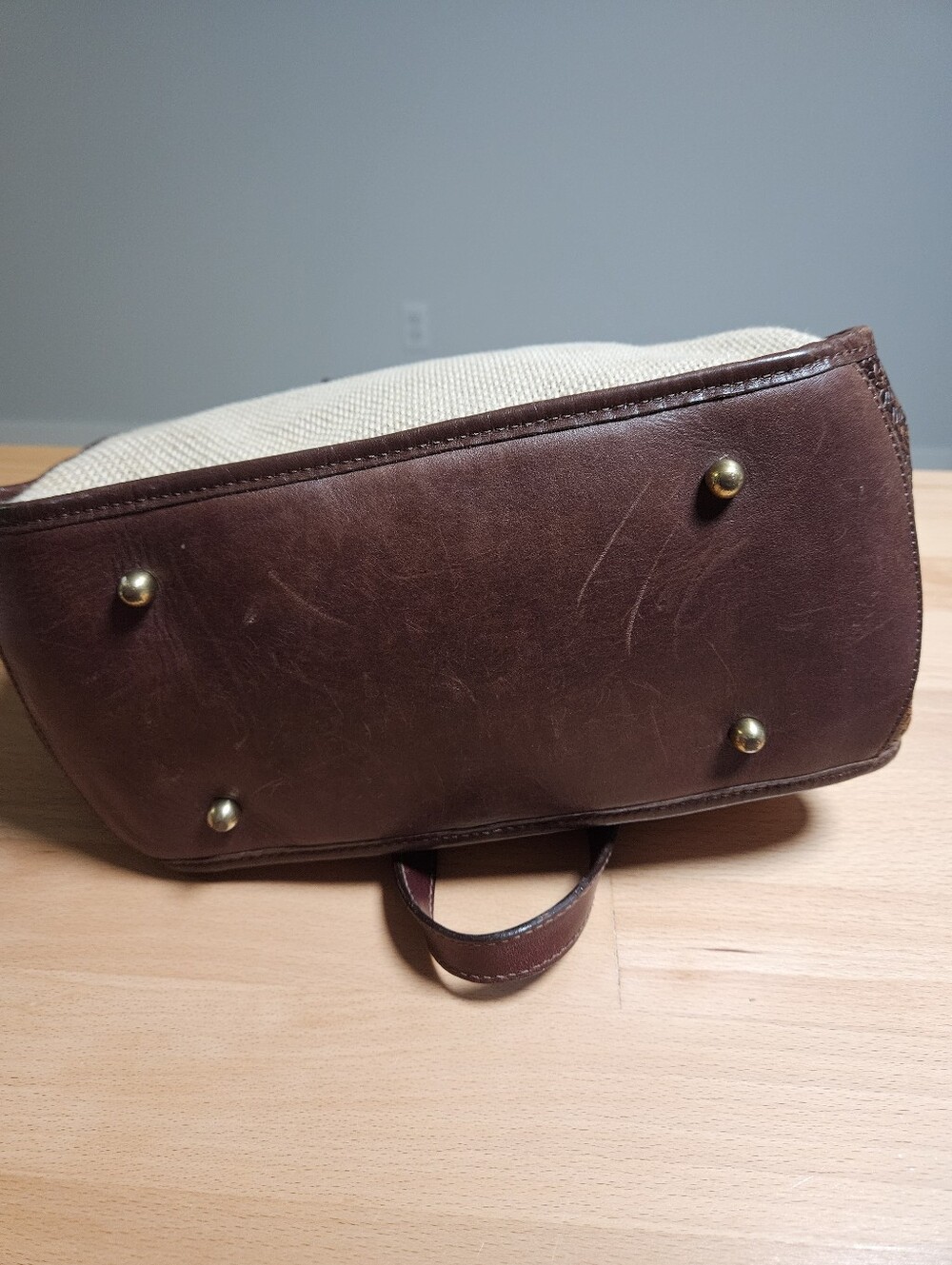 Vintage Brahmin Woven Tan and Brown Shoulder Bag - Picture 11 of 13